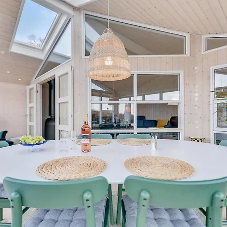 Amazing In Bjert With Wifi Holiday home Binderup Strand